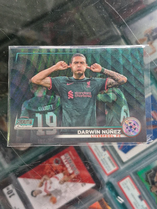 2022-23 Topps Stadium Club Chrome UEFA Darwin Nunez Aqua Wave Refractor 259/275