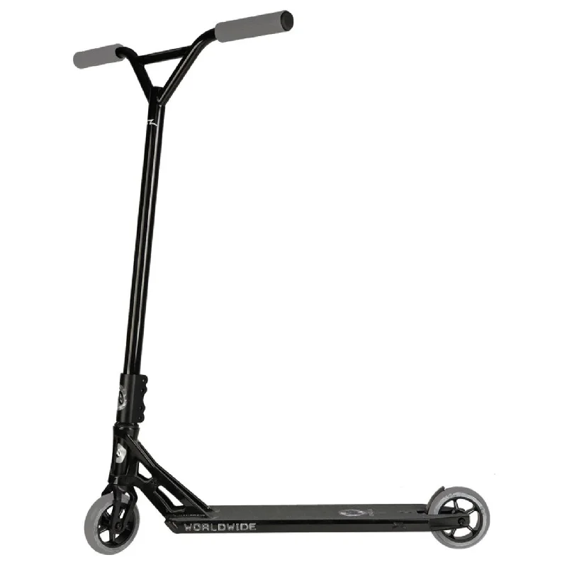 AO Worldwide Complete Scooter 5.8 x 22 - Black